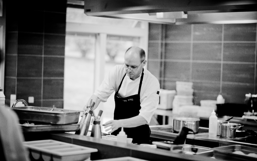 صيانة اي كوك في مصر الجديدة